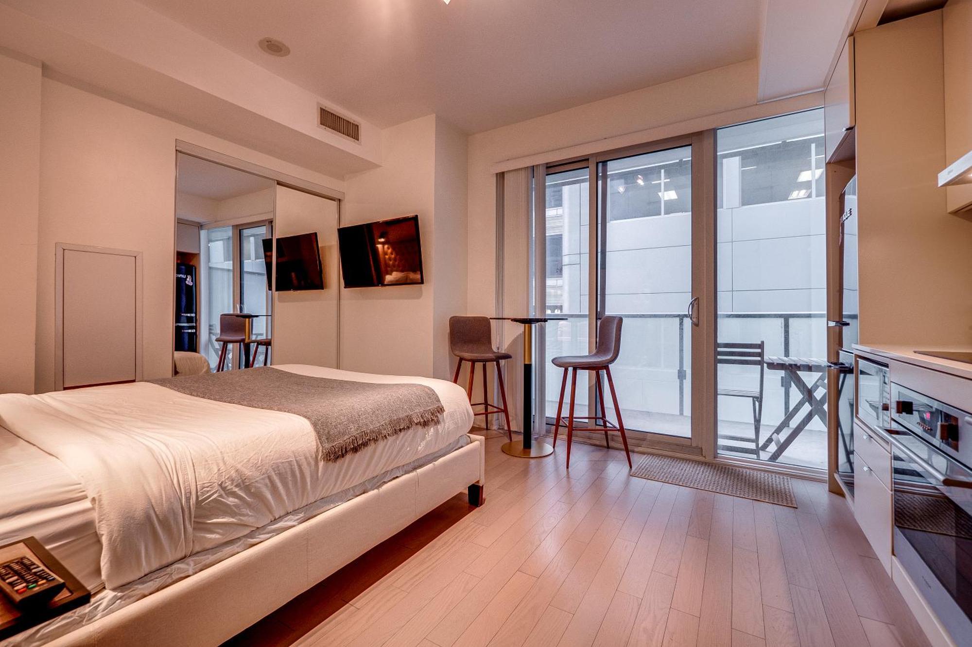 Modern Suite On Peter St - City View Toronto Eksteriør bilde